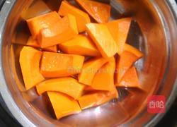 豆沙馅南瓜饼的做法图解1