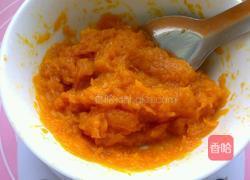 南瓜戚风的做法图解1