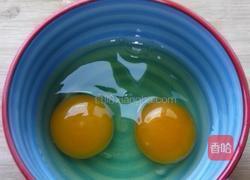 鸡蛋西红柿菠菜汤面的做法图解1