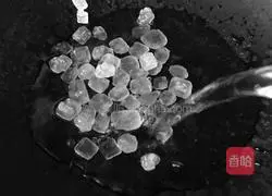 Illustration of how to make hawthorn sugar snowballs 4