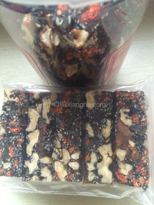 核桃芝麻红枣阿胶糕