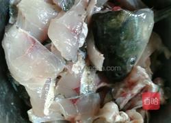 家常版的水煮鱼的做法图解3