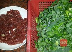 牛肉芥兰炒饭的做法图解1