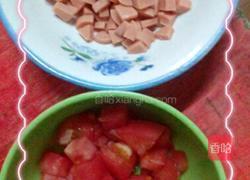西红柿火腿蛋炒饭的做法图解1