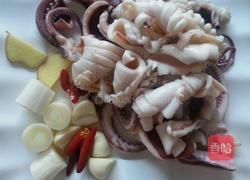 酸辣鱿鱼的做法图解2