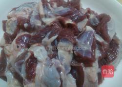 萝卜面筋炆牛腩的做法图解2