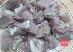 萝卜面筋炆牛腩的做法图解3