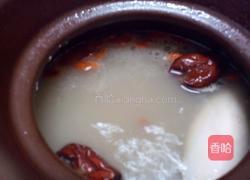 蚝豉墨鱼猪骨汤的做法图解3