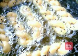 黑芝麻盐麻花的做法图解5