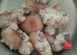 猪蹄花生汤的做法图解1