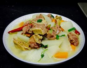 腊鸭腿炖萝卜[图]