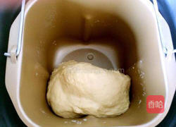 心形椰蓉小面包的做法图解1