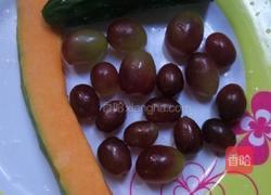 红提子炒青瓜南瓜的做法图解1