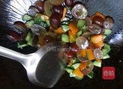 红提子炒青瓜南瓜的做法图解5