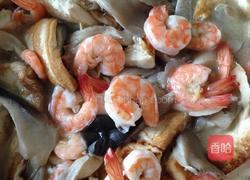 虾仁平菇豆腐煲的做法图解9