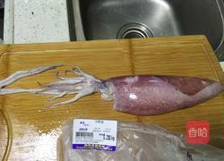 芹菜炒鲜鱿的做法图解1