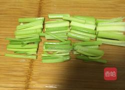 芹菜炒鲜鱿的做法图解9