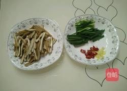 青蒜苗炒香干的做法图解2