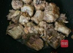 鲜菇滑鸡的做法图解3