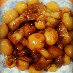 鹌鹑蛋炖五花肉的做法[图]