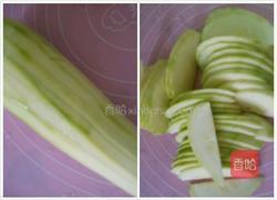 番茄小炒西葫芦的做法图解1