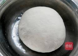 香菇胡萝卜鲜肉包的做法图解4