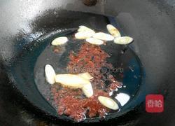 蒜蓉辣酱炒鱿鱼的做法图解4