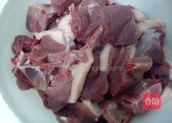 红烧鸭肉的做法图解1