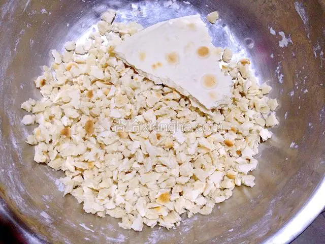 晾凉掰成小丁