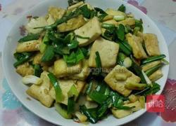 蒜苗炒豆腐的做法图解9