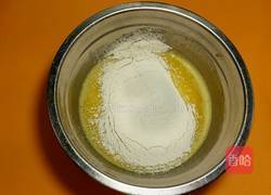 電飯鍋戚風蛋糕~6寸的做法图解4