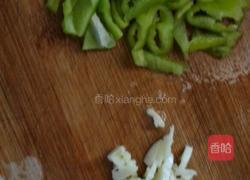 烧烤味的花菜的做法图解1