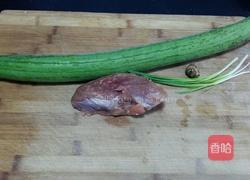 丝瓜肉汤的做法图解1