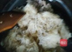 牛肉炖酸菜的做法图解5