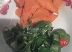 佛手瓜炒青椒的做法图解2