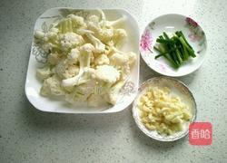 蒜粒菜花的做法图解1