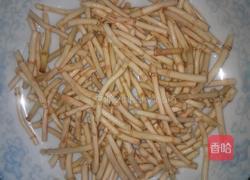 折耳根炒腊肉的做法图解1