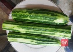 丝瓜炒面筋的做法图解1