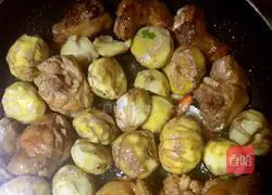 Chestnut Braised Chicken Illustration 7