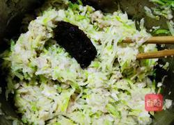 白萝卜肉包子的做法图解3