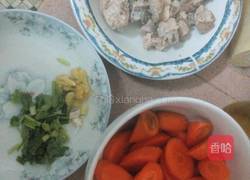 排骨燜胡萝卜的做法图解1