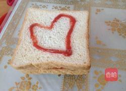 吐司火腿爱心煎蛋的做法图解6