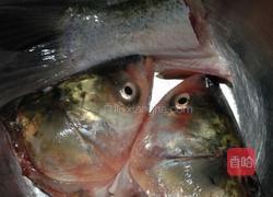 鱼头豆腐汤的做法图解1