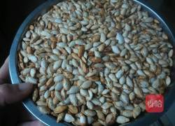 炒南瓜子的做法图解4