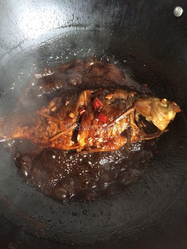 开大火收汁关火。