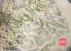 姜葱炒禾虫的做法图解2