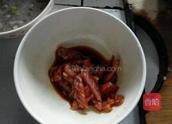 萝卜丝炒肉的做法图解2