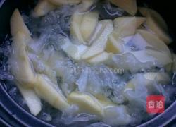 银耳苹果羹的做法图解3