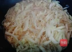 白菜炒粉条的做法图解5