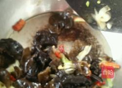 木耳炒白菜―家常菜的做法图解4